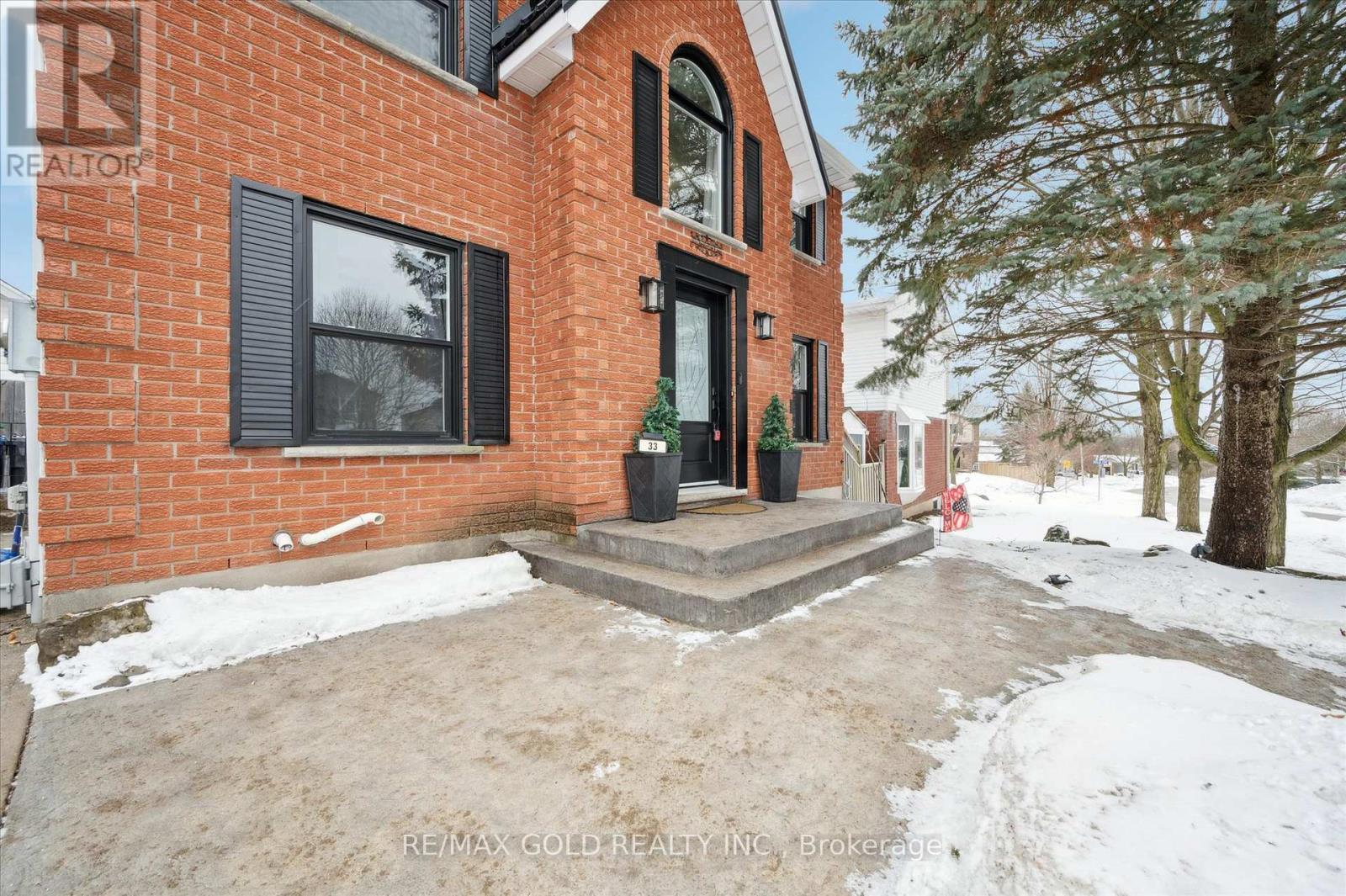 33 Chesterton Lane, Guelph, Ontario  N1E 6S8 - Photo 4 - X12809970