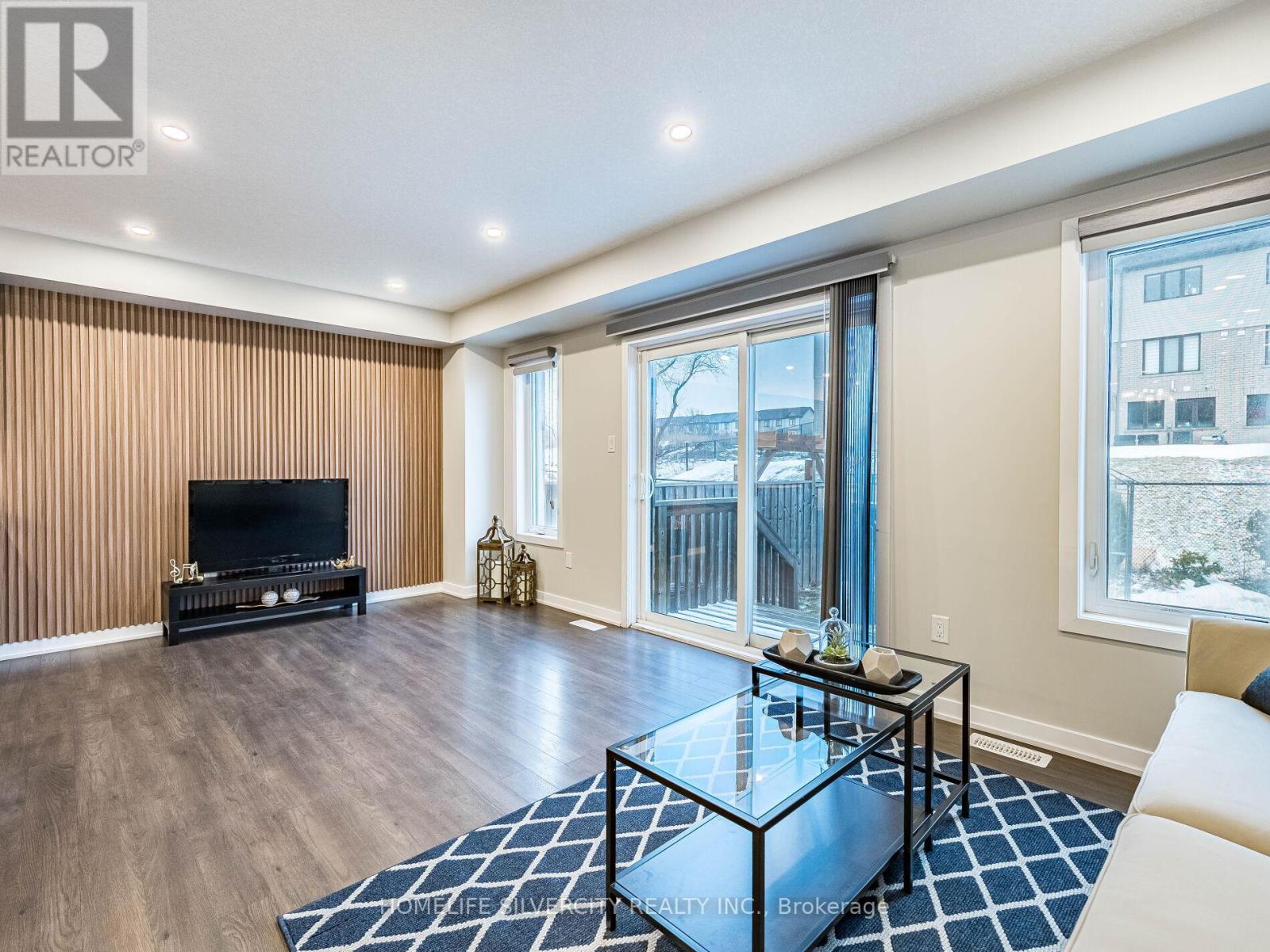 98 Crafter Crescent, Hamilton, Ontario  L8J 2V5 - Photo 14 - X12809972