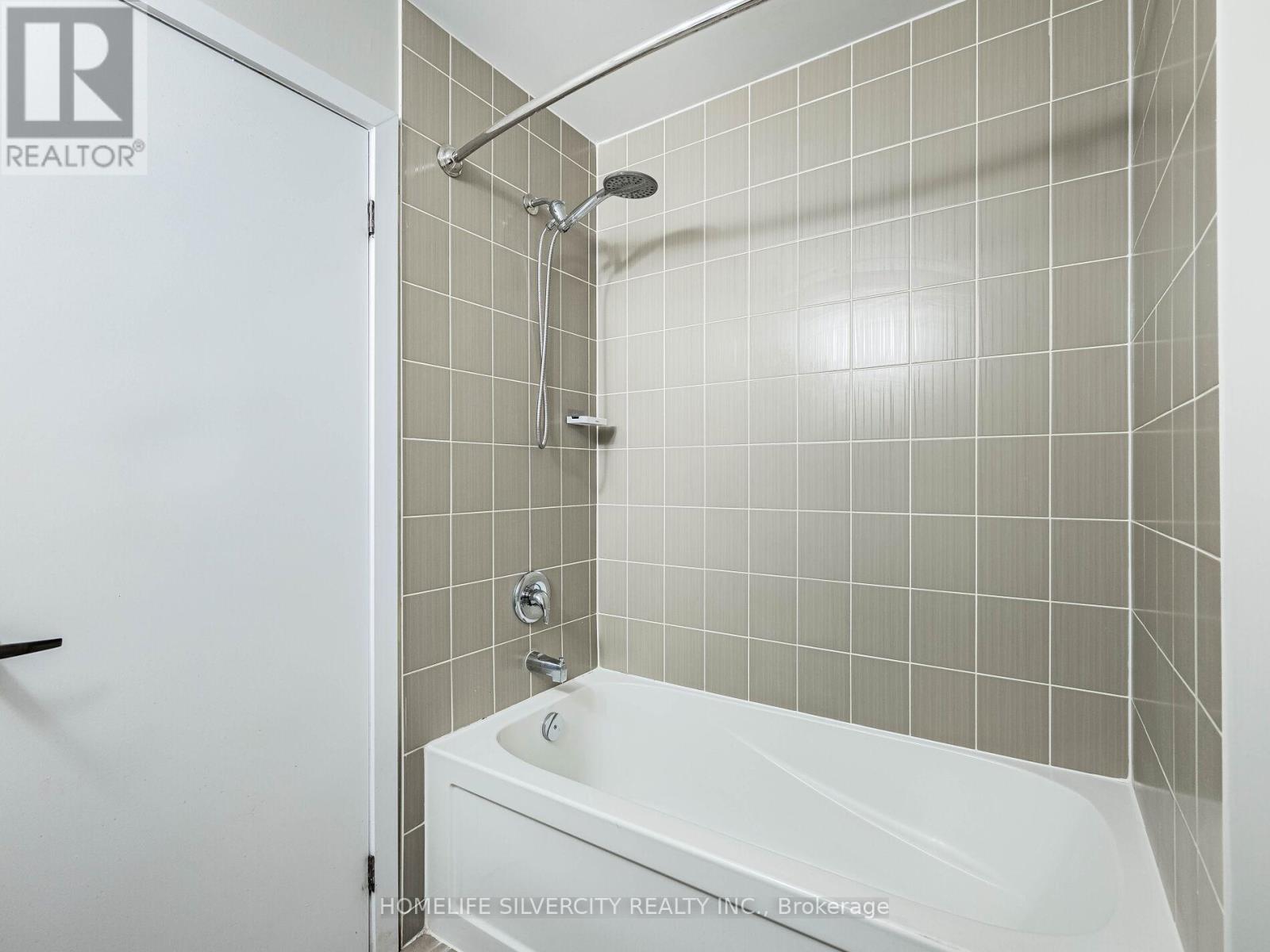 98 Crafter Crescent, Hamilton, Ontario  L8J 2V5 - Photo 42 - X12809972