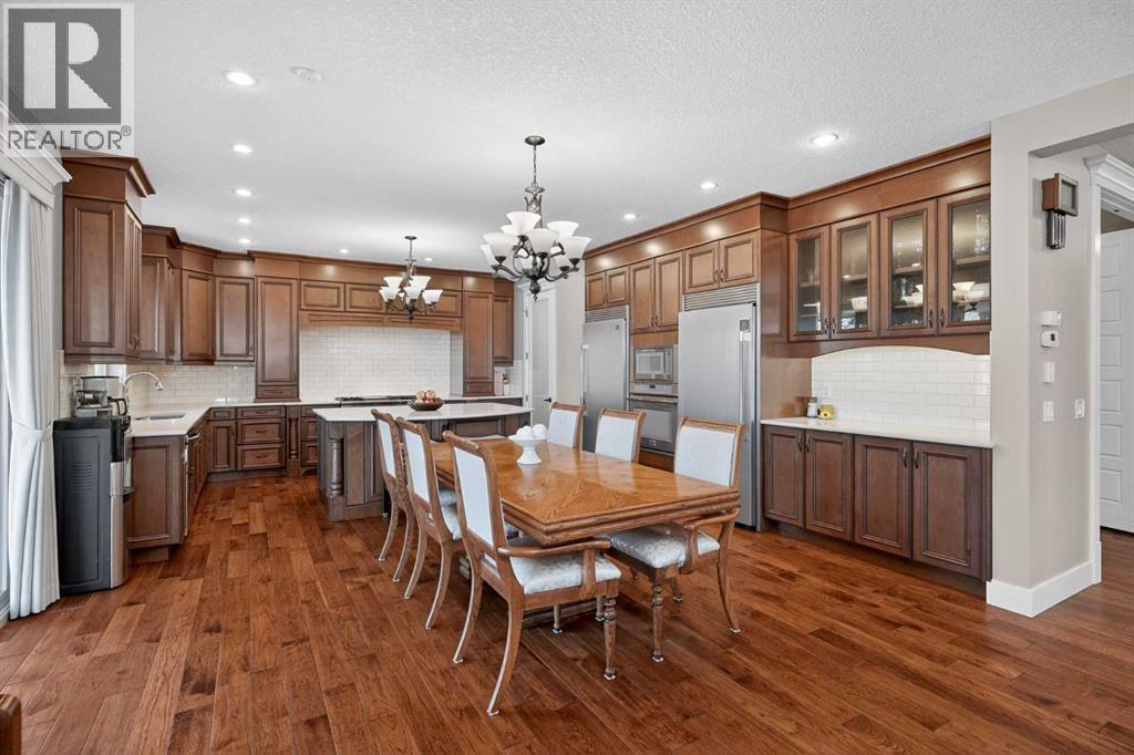 72 Rockcliff Grove Nw, Calgary, Alberta  T3G 0C8 - Photo 6 - A2281332