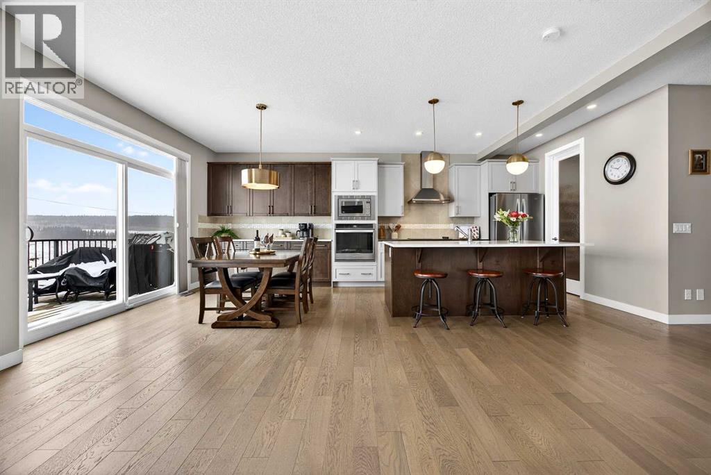 144 Sundown View, Cochrane, Alberta  T4C 2N9 - Photo 5 - A2286035