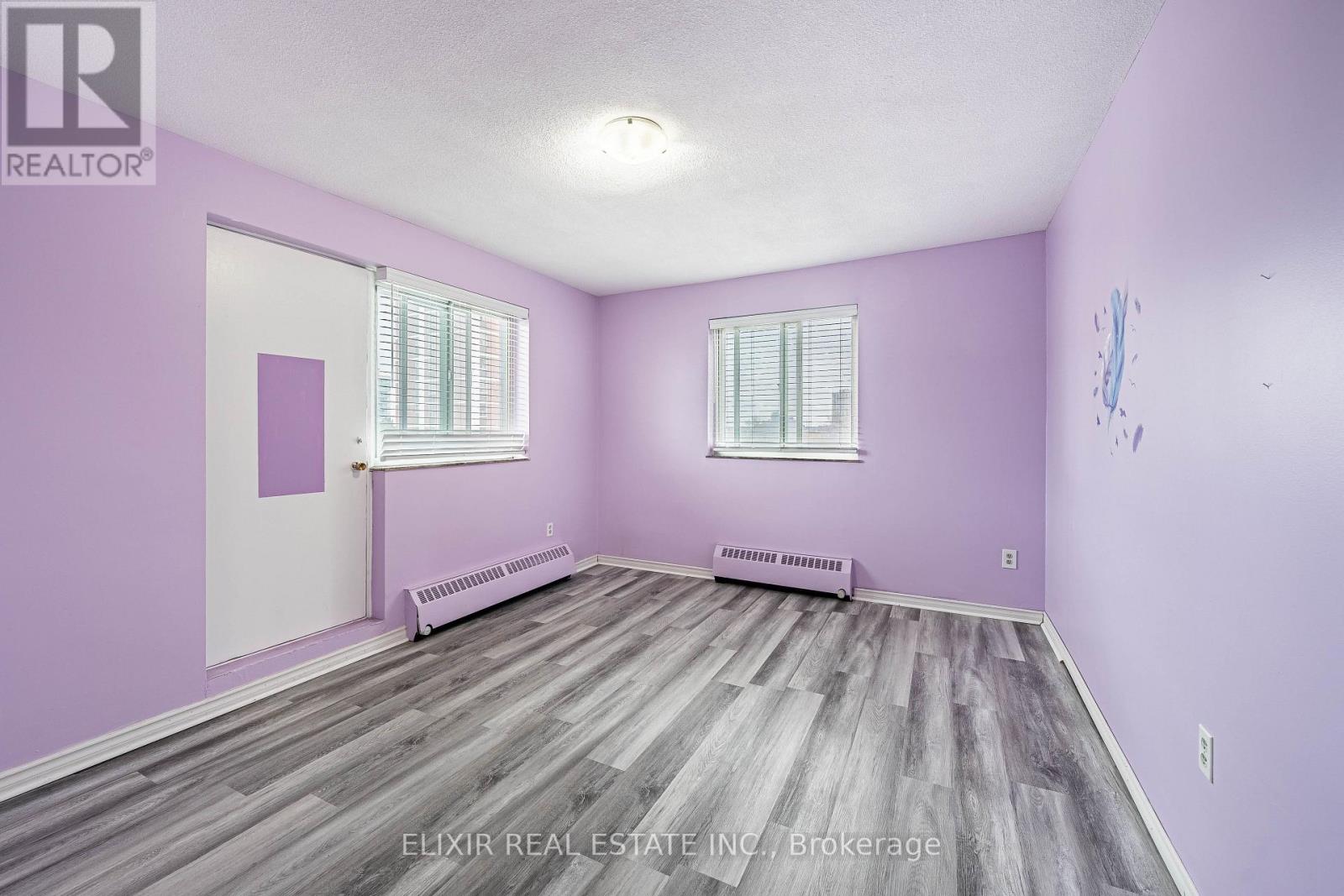 605 - 15 Elizabeth Street N, Mississauga, Ontario  L5G 2Z3 - Photo 14 - W12808012