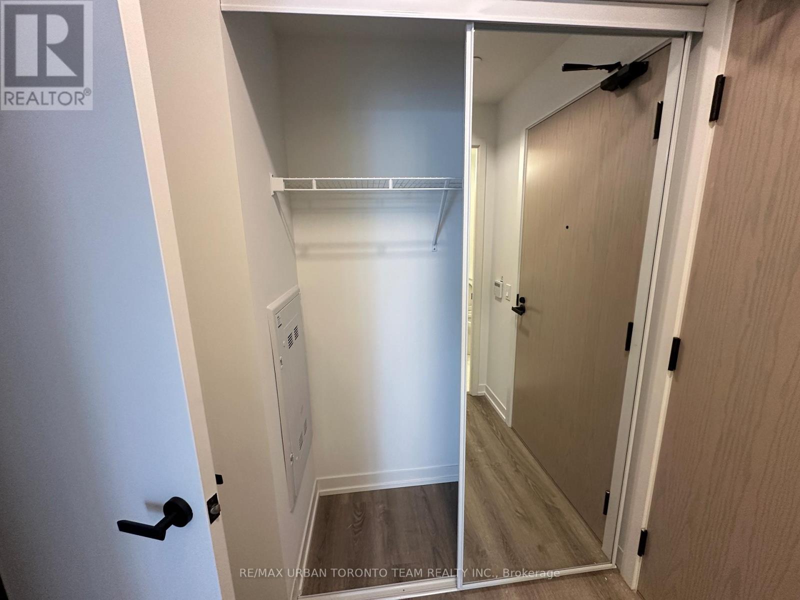 4215 - 8 Interchange Way, Vaughan (Vaughan Corporate Centre), Ontario  L4K 5Z7 - Photo 12 - N12809984