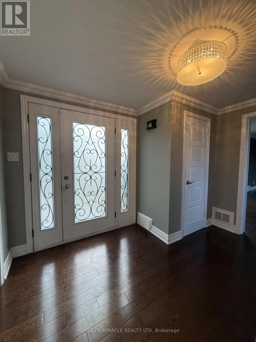 10 Yorkton Boulevard, Markham, Ontario  L6C 0J9 - Photo 13 - N12809990