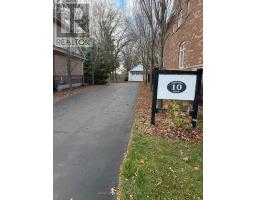 10 YORKTON BOULEVARD, Markham, Ontario