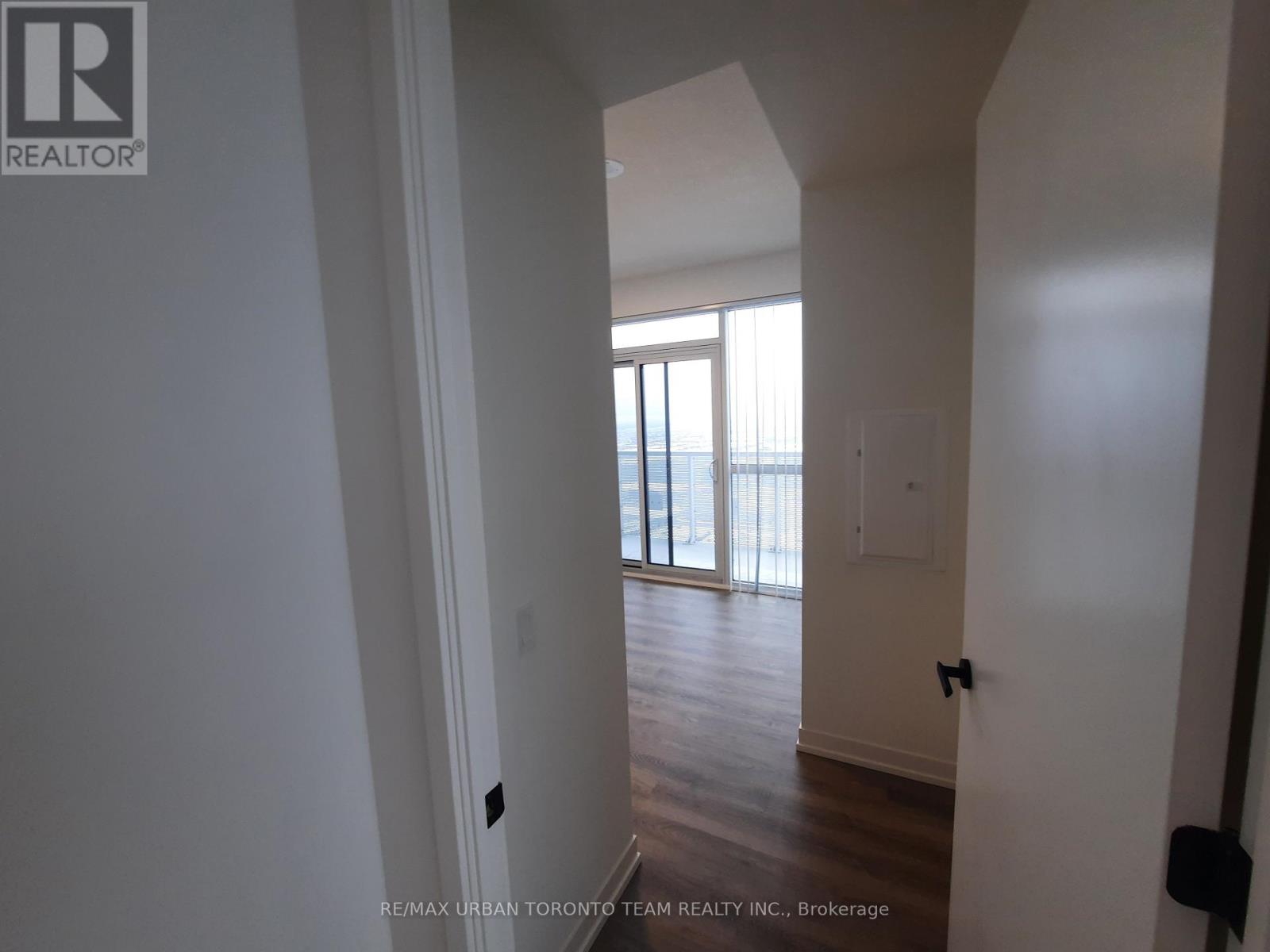 4806 - 8 Interchange Way, Vaughan (Vaughan Corporate Centre), Ontario  L4K 5Z7 - Photo 10 - N12810000