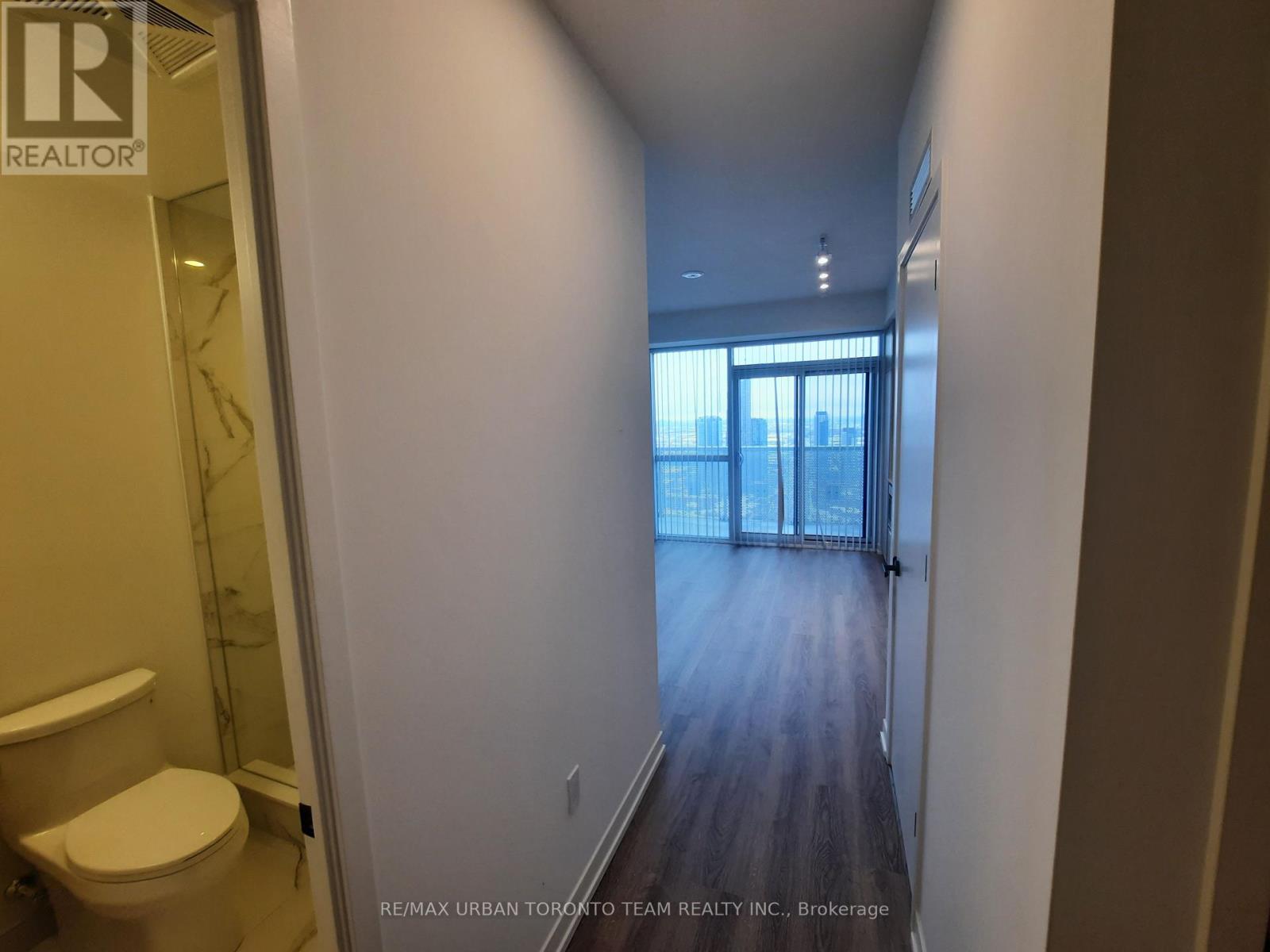 4806 - 8 Interchange Way, Vaughan (Vaughan Corporate Centre), Ontario  L4K 5Z7 - Photo 15 - N12810000