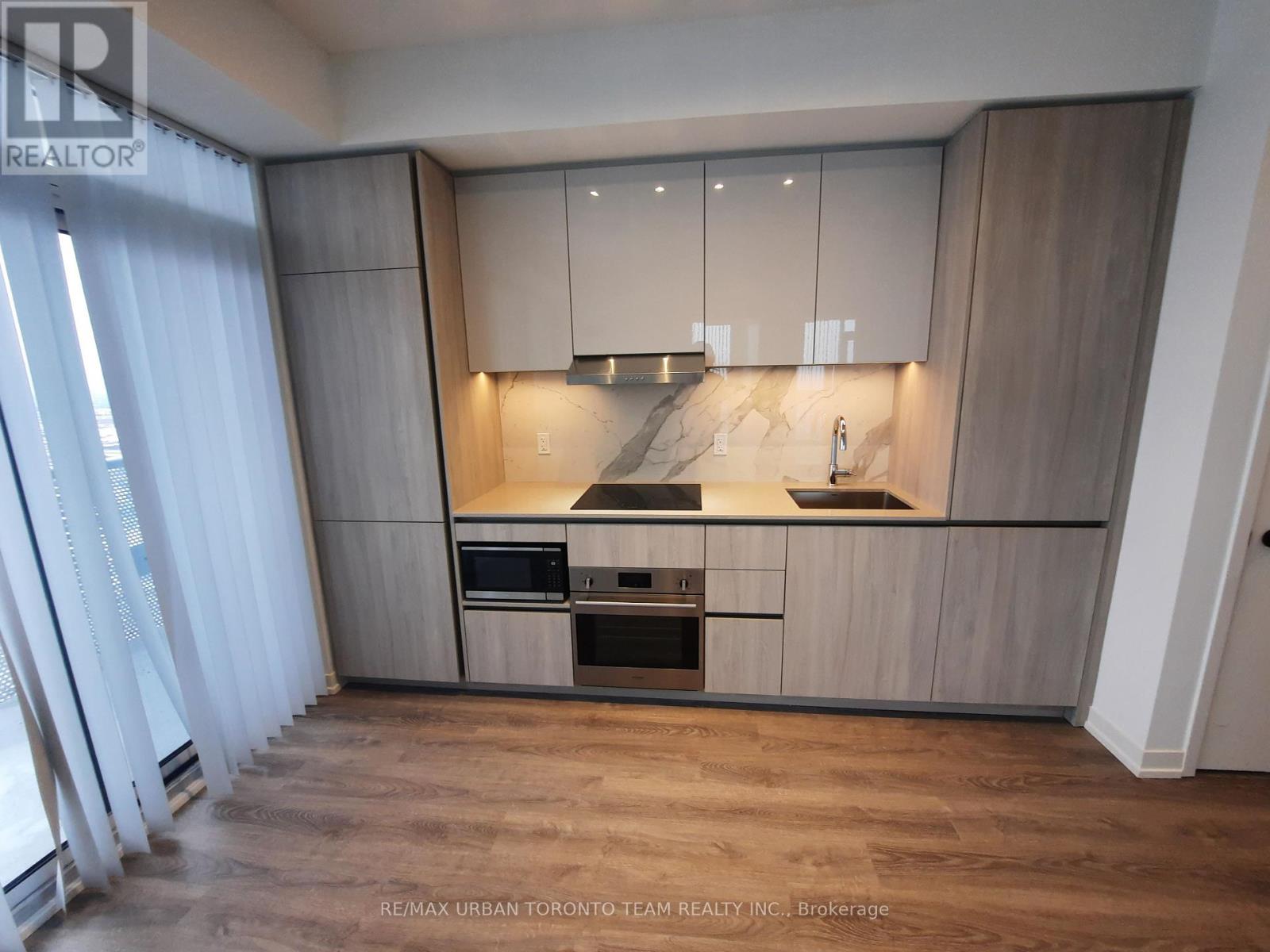 4806 - 8 Interchange Way, Vaughan (Vaughan Corporate Centre), Ontario  L4K 5Z7 - Photo 5 - N12810000