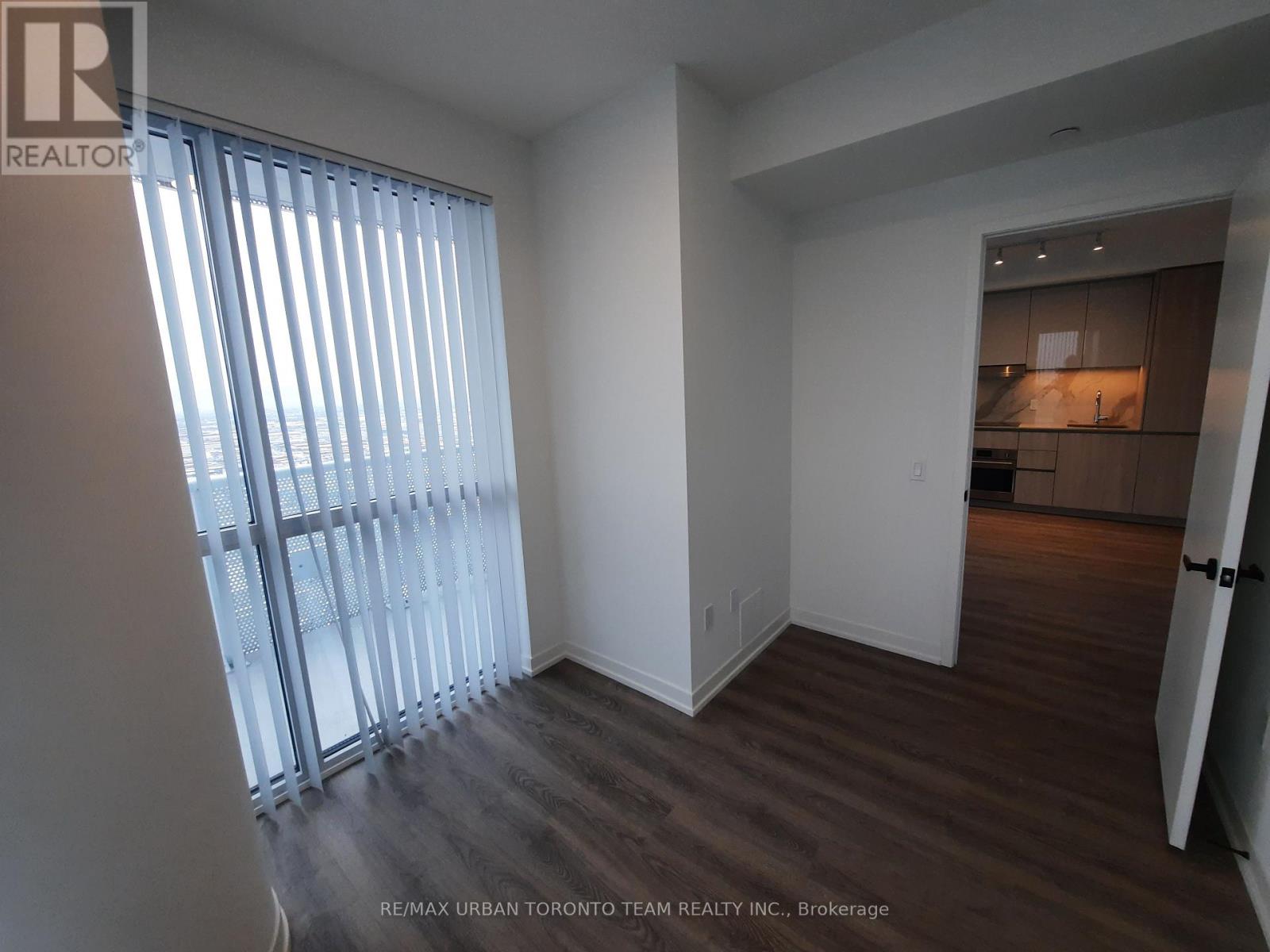 4806 - 8 Interchange Way, Vaughan (Vaughan Corporate Centre), Ontario  L4K 5Z7 - Photo 9 - N12810000