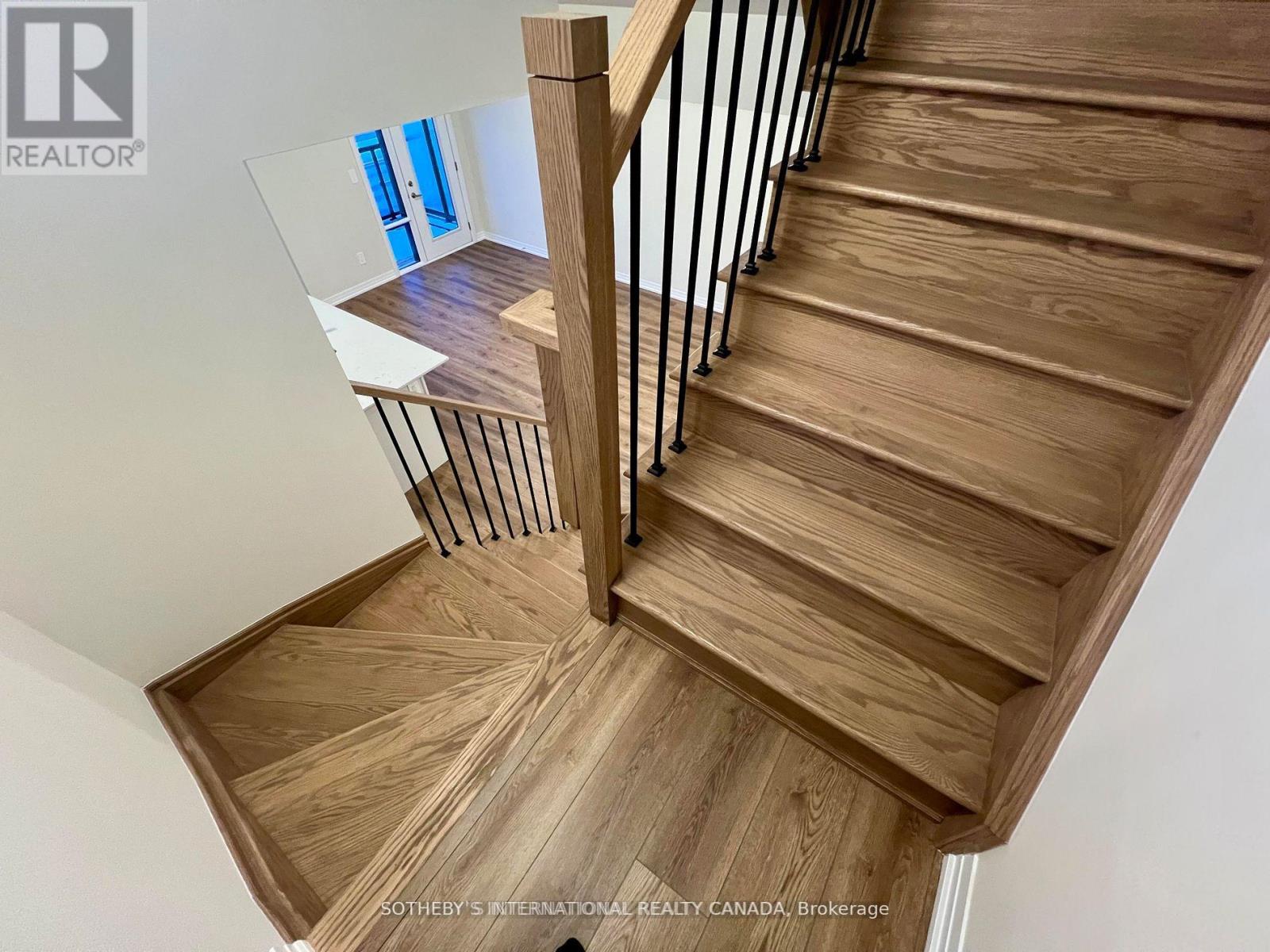 103 - 1585 Rose Way, Milton, Ontario L9T 7E7 - Photo 9 - W12809976