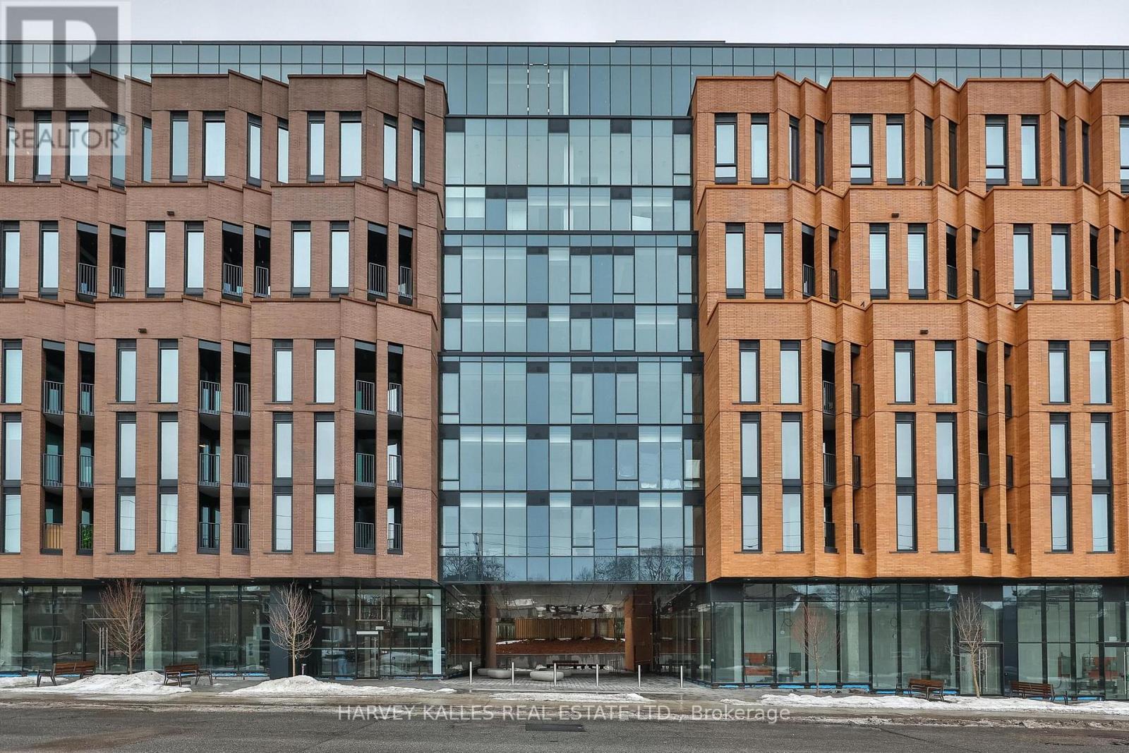 407 - 1720 Bayview Avenue, Toronto, Ontario  M4G 3C4 - Photo 2 - C12715708