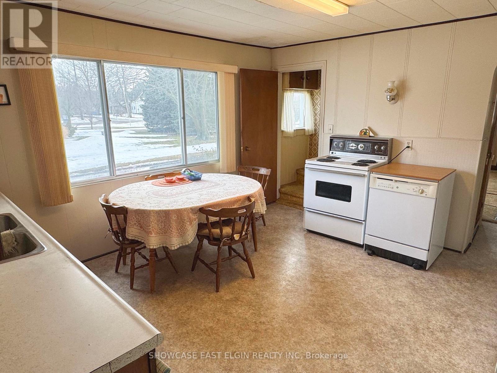 9106 Powers Road, Central Elgin, Ontario  N5P 3S7 - Photo 9 - X12747982