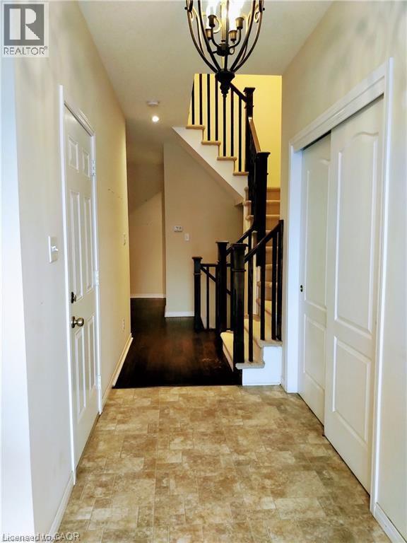 414 Bamberg Crescent, Waterloo, Ontario  N2T 0B4 - Photo 2 - 40806819