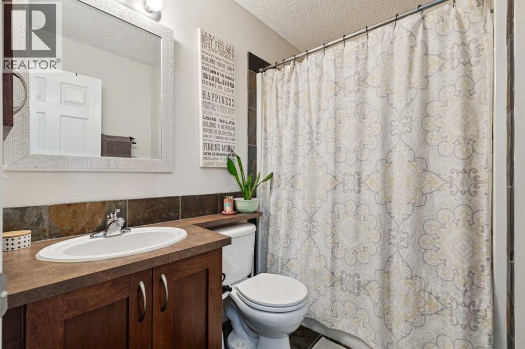 391 Tuscany Ridge Heights Nw, Calgary, Alberta  T3L 3B6 - Photo 19 - A2287001