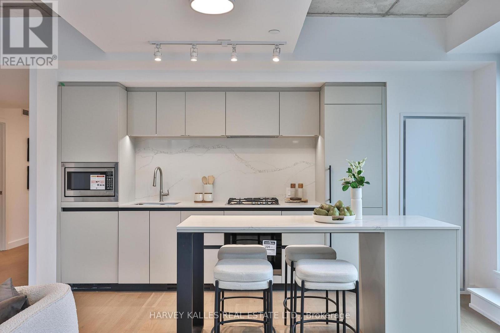 407 - 1720 Bayview Avenue, Toronto, Ontario  M4G 3C4 - Photo 16 - C12715708