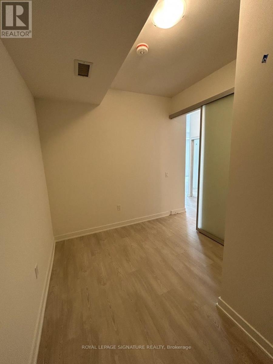 1710 - 1 Quarrington Lane, Toronto (Banbury-Don Mills), Ontario  M3C 0S4 - Photo 8 - C12809894