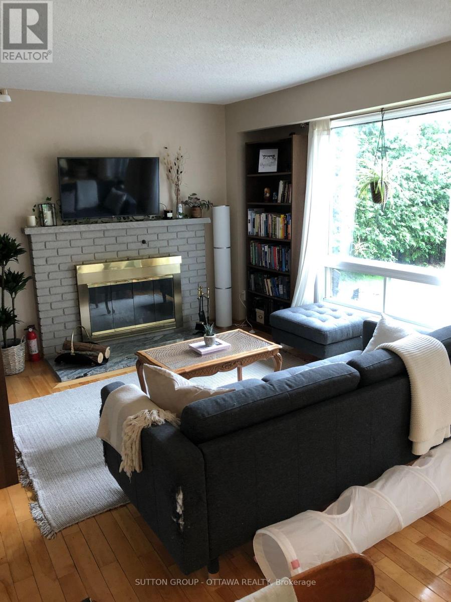 1713 Stoneboat Crescent, Ottawa, Ontario  K1C 1W7 - Photo 11 - X12808160