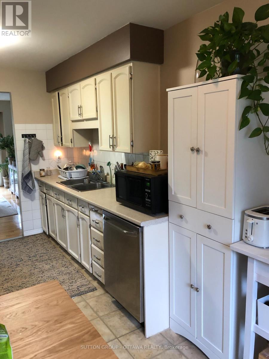 1713 Stoneboat Crescent, Ottawa, Ontario  K1C 1W7 - Photo 6 - X12808160