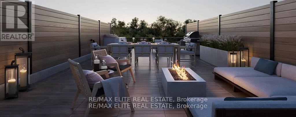 6 Greenbriar Road, Toronto, Ontario  M2K 0H6 - Photo 16 - C12810008