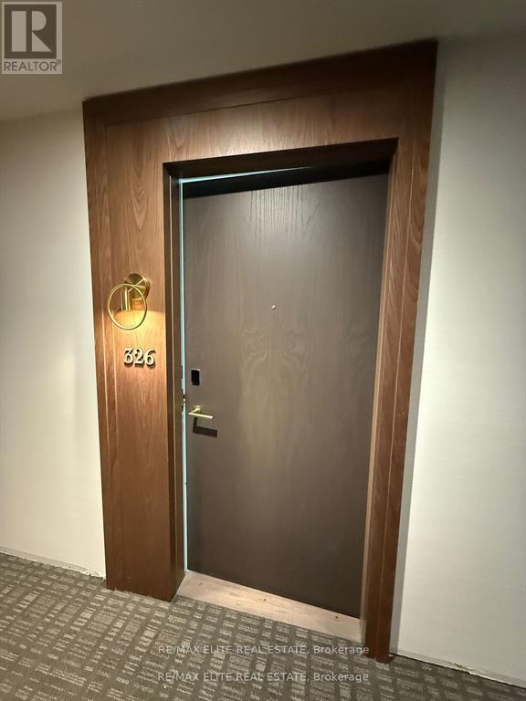 6 Greenbriar Road, Toronto, Ontario  M2K 0H6 - Photo 3 - C12810008