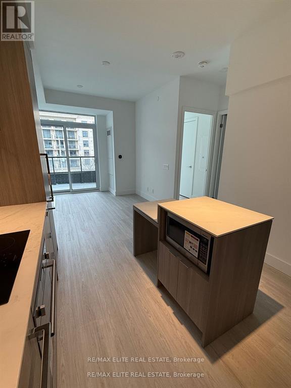 6 Greenbriar Road, Toronto, Ontario  M2K 0H6 - Photo 8 - C12810008