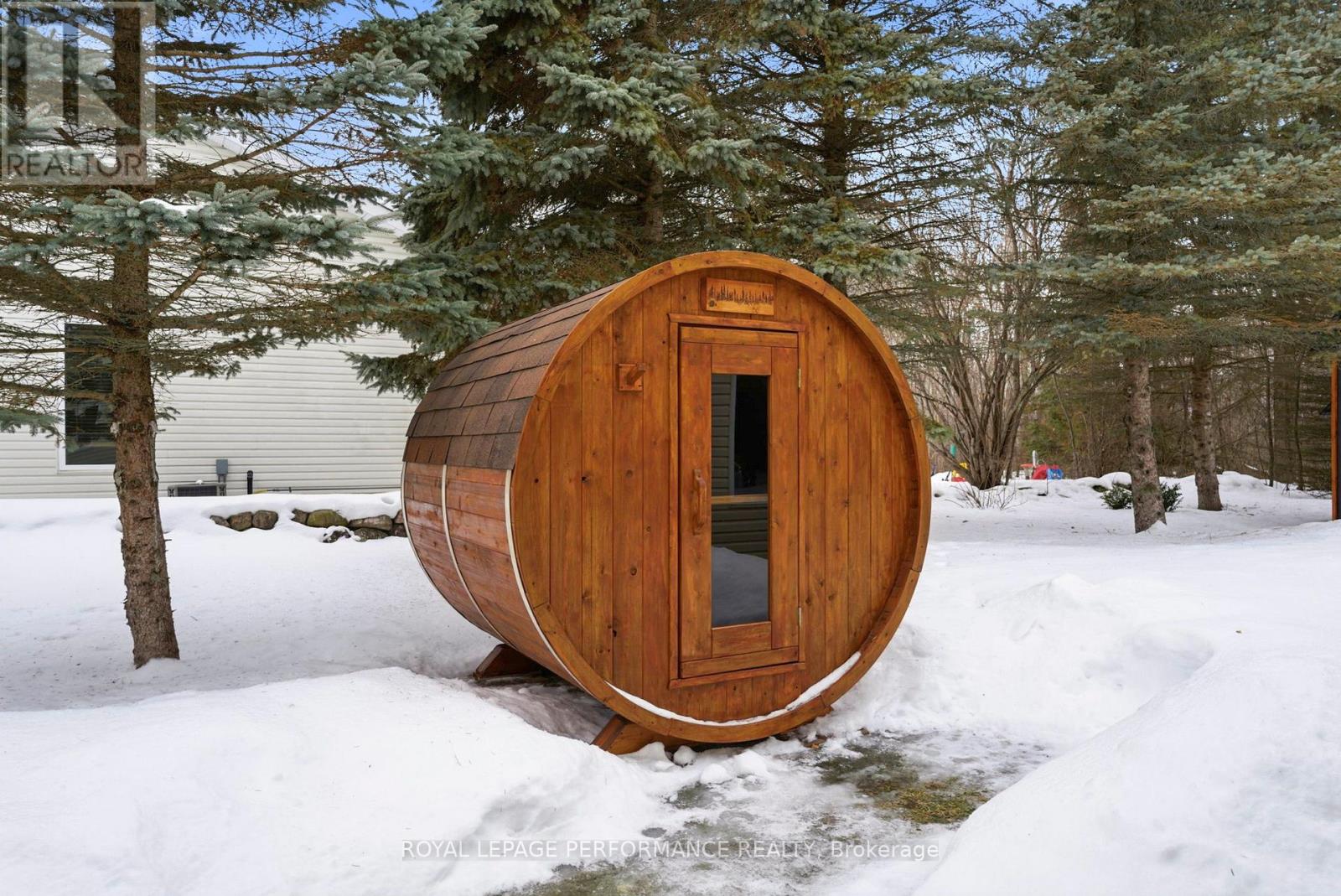 2 Barry Street, South Stormont, Ontario  K0C 1P0 - Photo 38 - X12810010