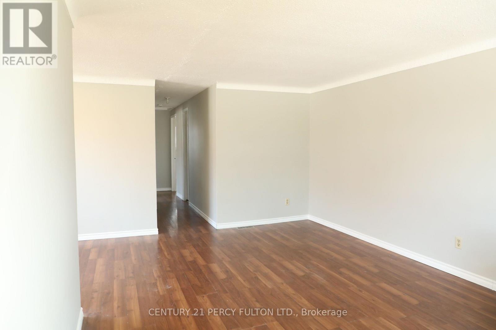 24 Flower Street, St. Catharines, Ontario  L2S 1G4 - Photo 11 - X12810026