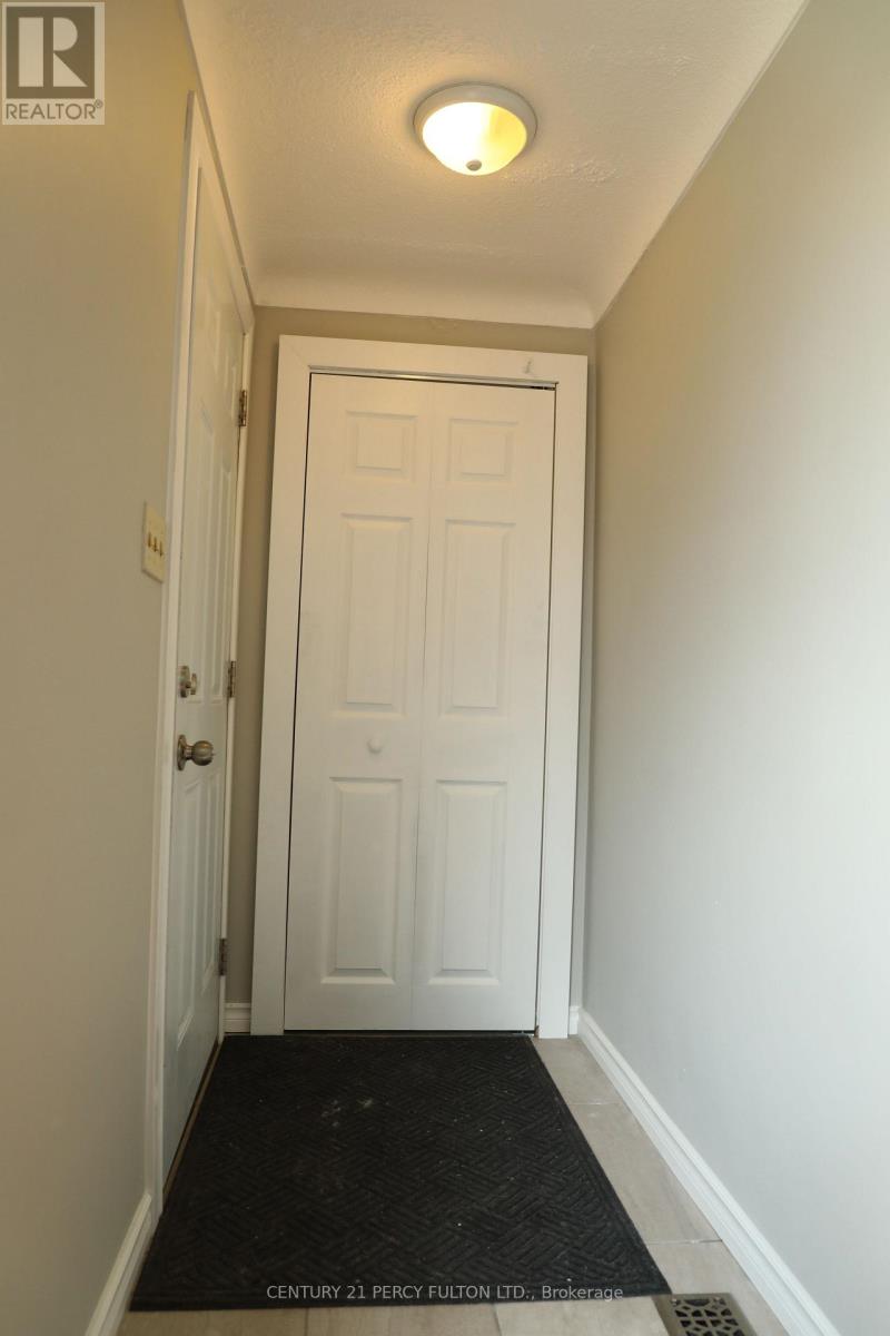 24 Flower Street, St. Catharines, Ontario  L2S 1G4 - Photo 14 - X12810026