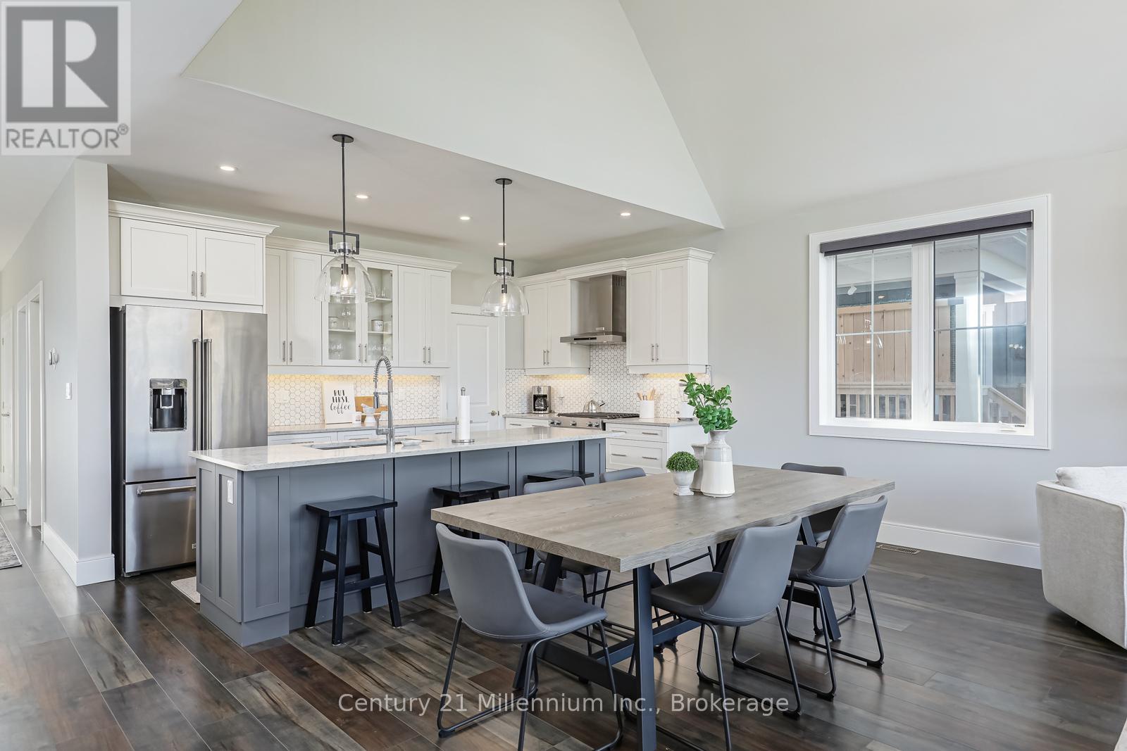 102 Red Pine Street, Blue Mountains, Ontario  L9Y 0Z3 - Photo 10 - X12810078