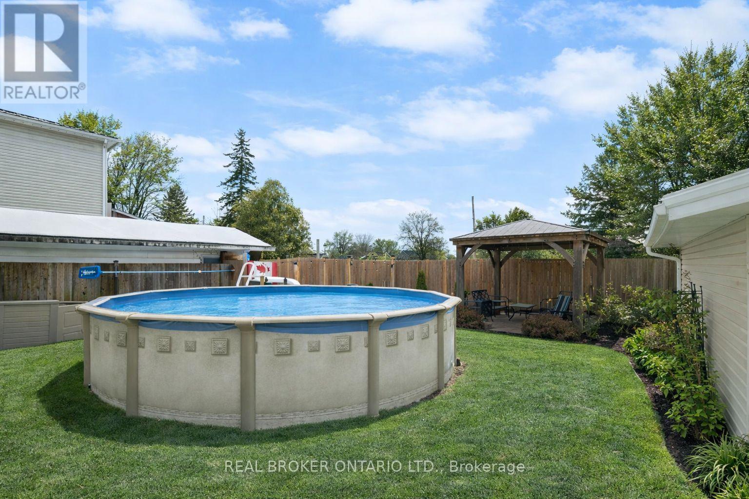 179 Wellington Street, Carleton Place, Ontario  K7C 1B4 - Photo 4 - X12700434