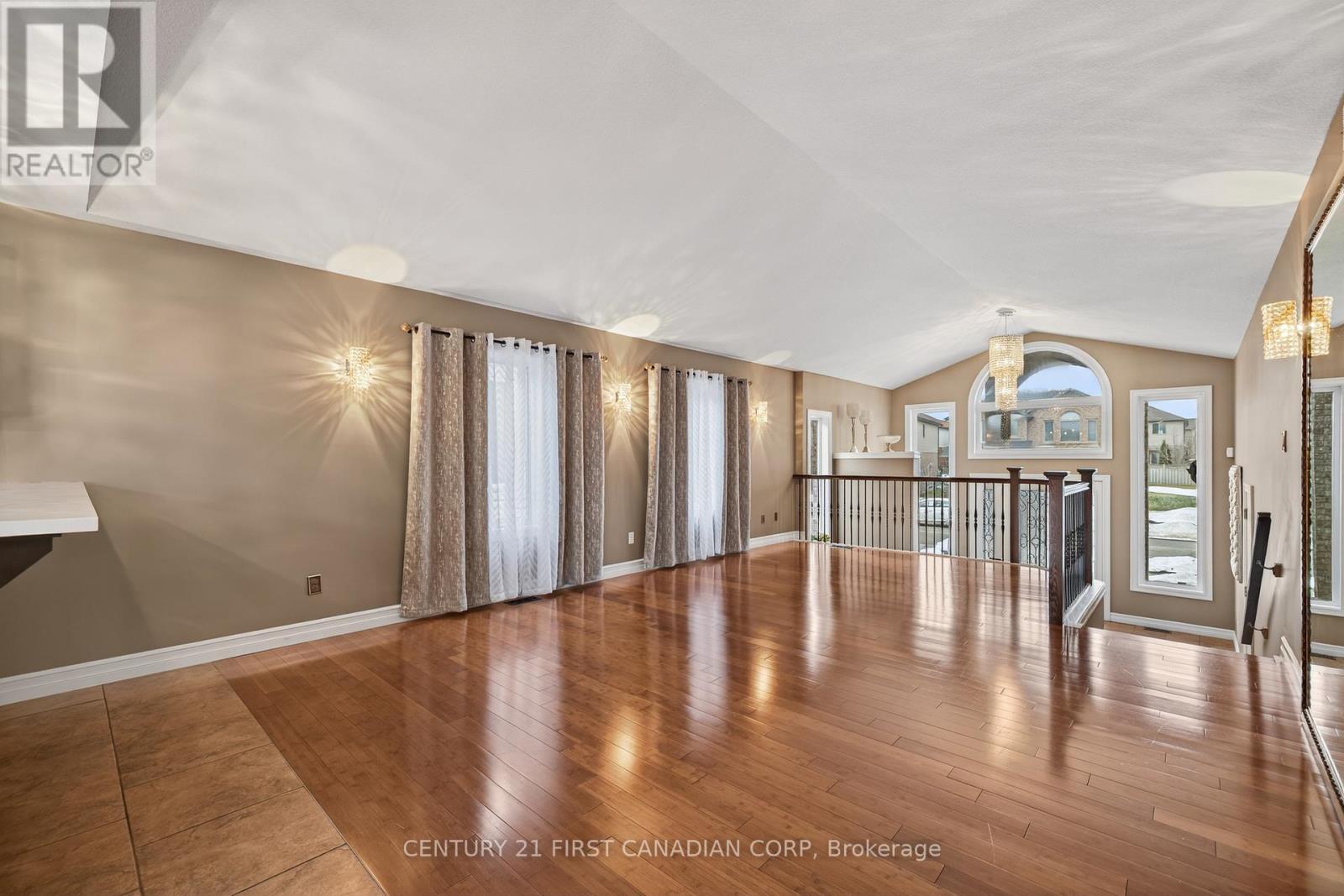 167 Tanoak Drive, London North, Ontario  N6G 5A1 - Photo 6 - X12810058