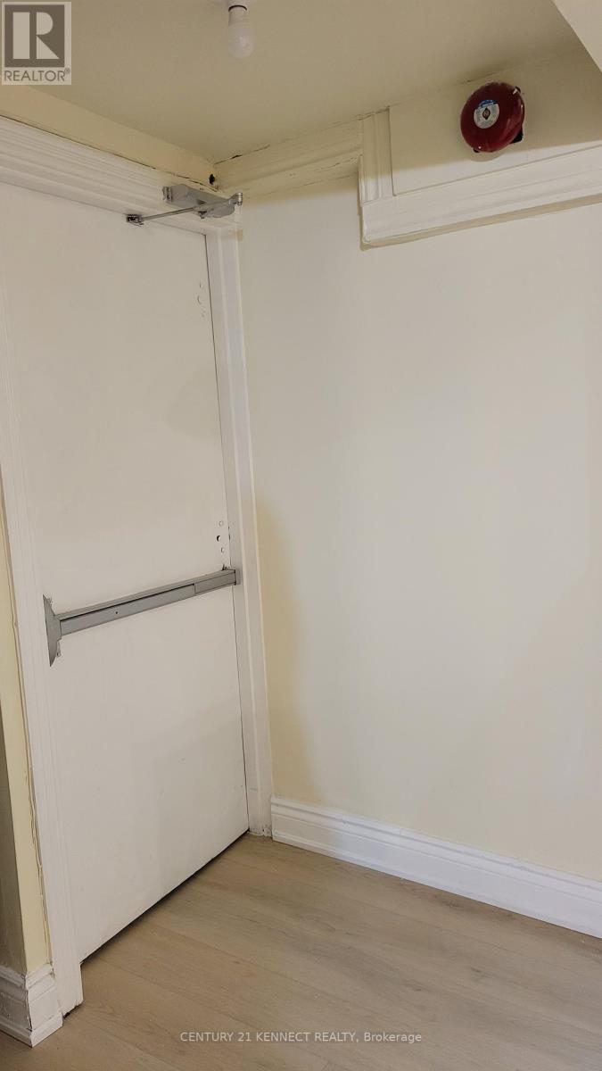 Lower - 181 Augusta Avenue, Toronto, Ontario  M5T 2L4 - Photo 22 - C12810038