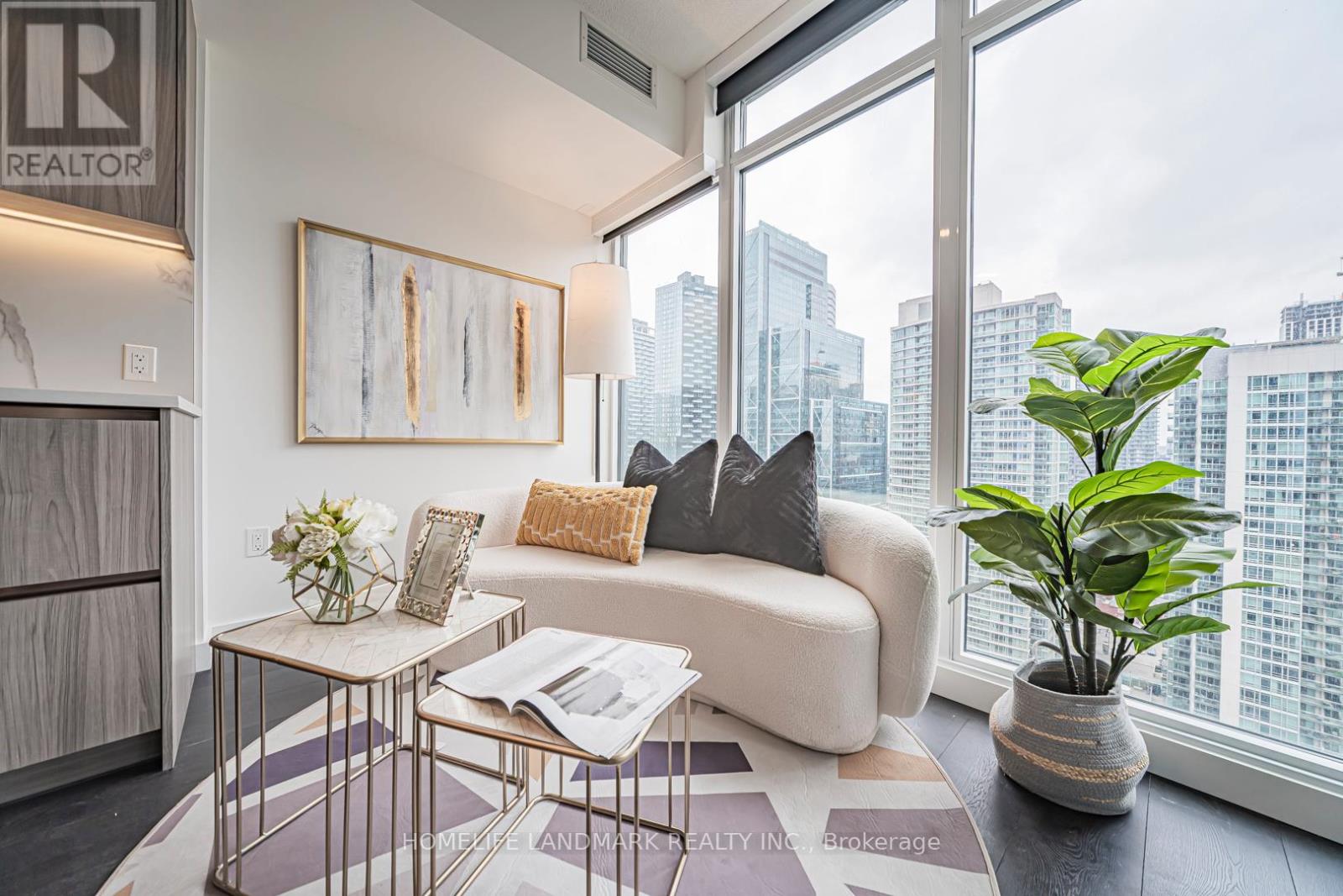 2315 - 1 Concord Cityplace Way, Toronto, Ontario  M5V 0X3 - Photo 21 - C12810060