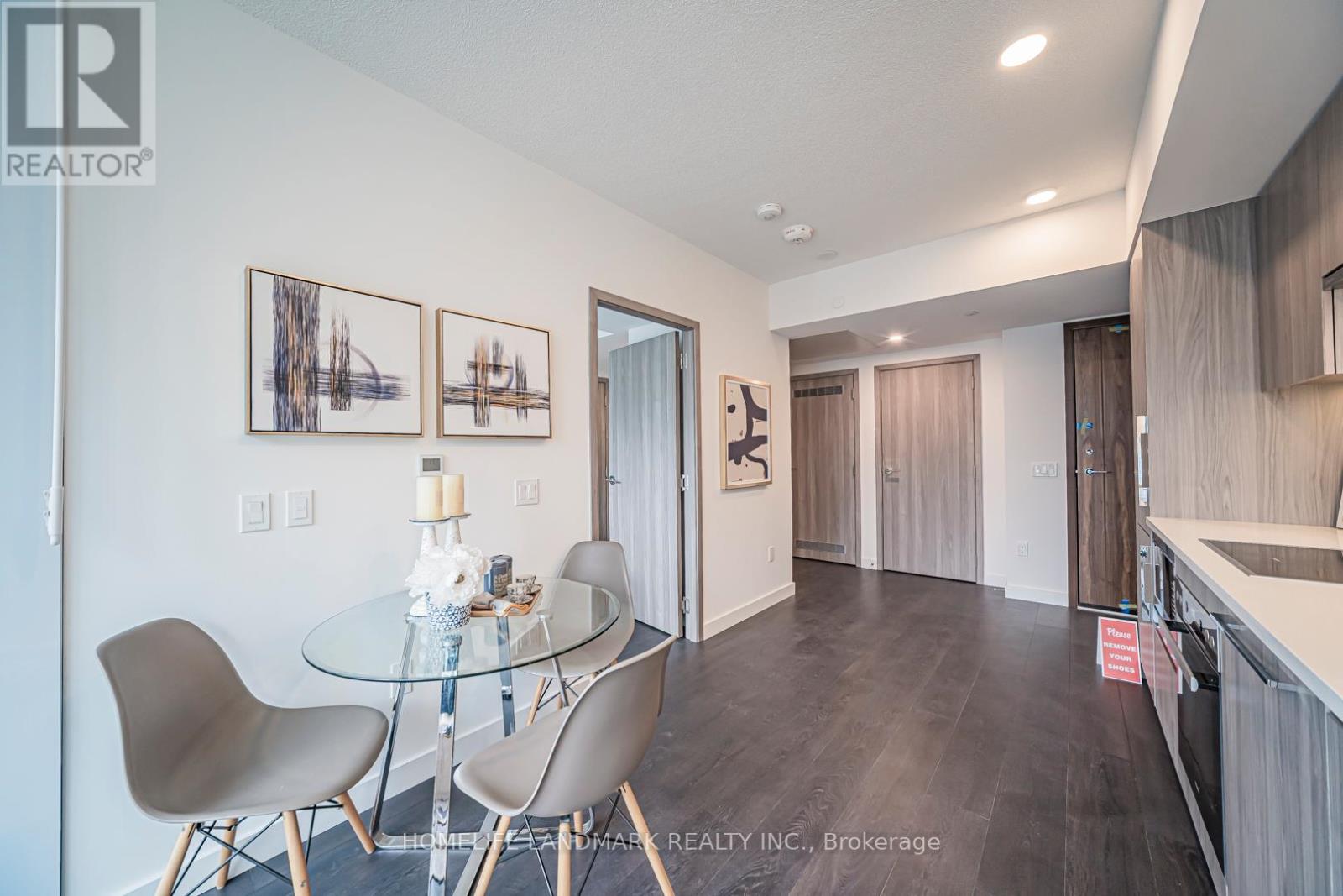 2315 - 1 Concord Cityplace Way, Toronto, Ontario  M5V 0X3 - Photo 29 - C12810060