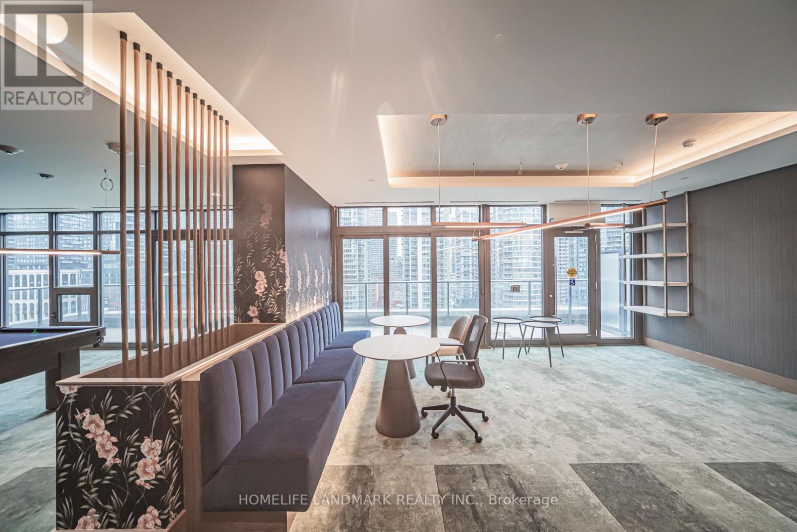 2315 - 1 Concord Cityplace Way, Toronto, Ontario  M5V 0X3 - Photo 9 - C12810060