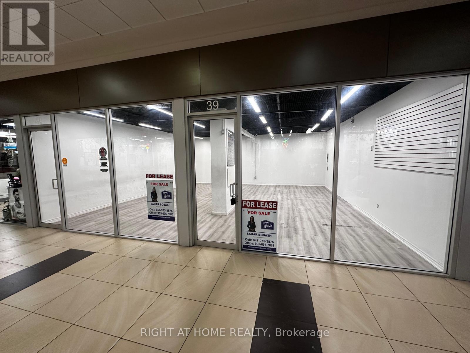 40 - 384 Yonge Street, Toronto, Ontario  M5B 1S8 - Photo 4 - C12810064