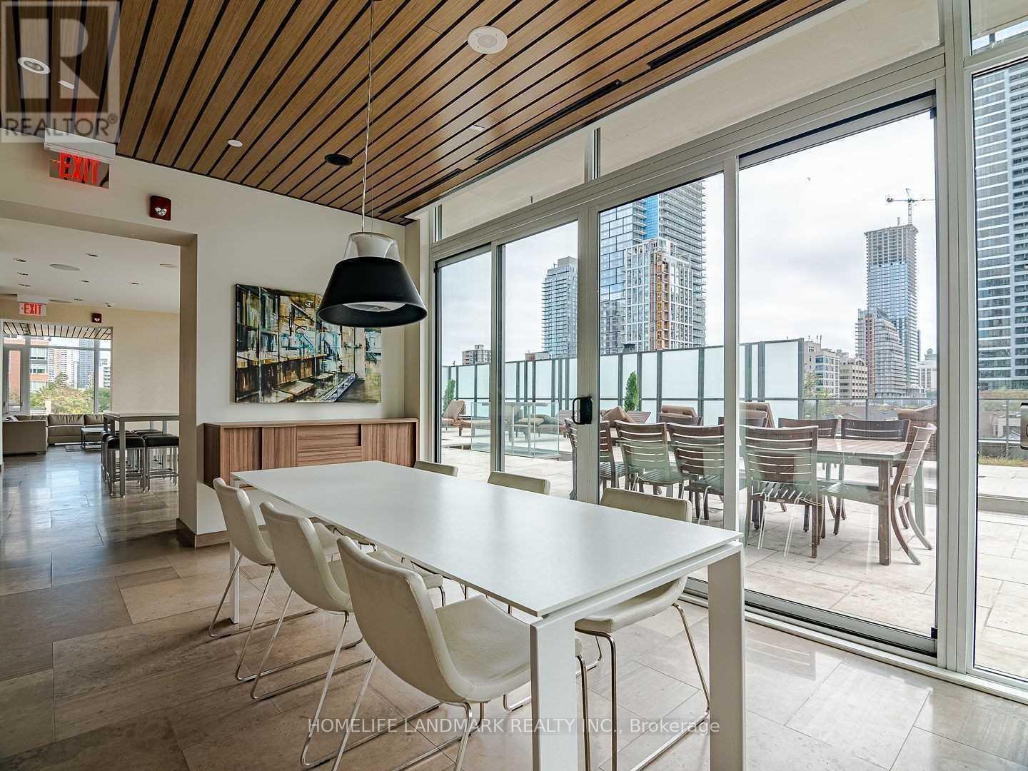 2107 - 75 St Nicholas Street, Toronto, Ontario  M4Y 0A5 - Photo 10 - C12810074