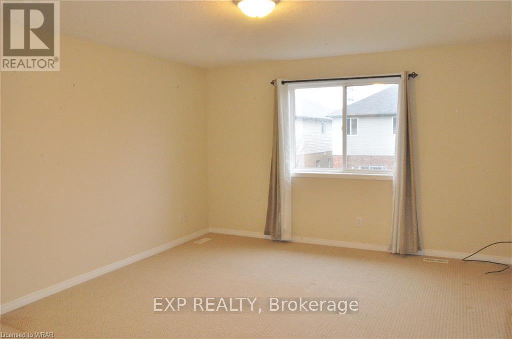 414 Bamberg Crescent, Waterloo, Ontario  N2T 0B4 - Photo 19 - X12810042