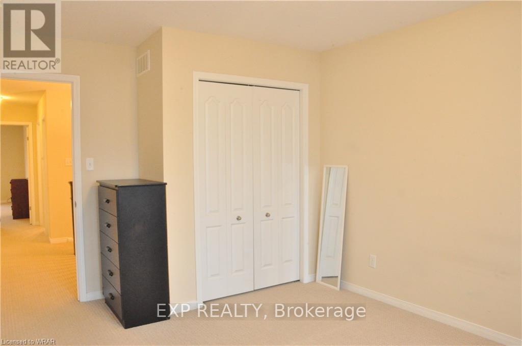 414 Bamberg Crescent, Waterloo, Ontario  N2T 0B4 - Photo 23 - X12810042