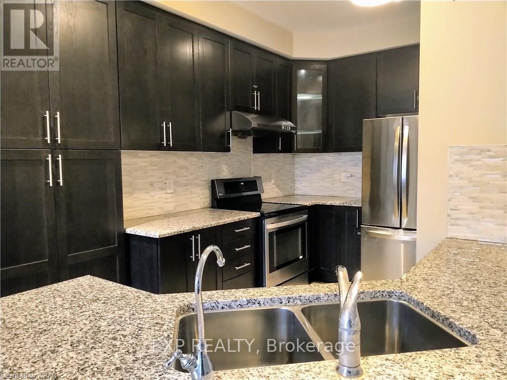 414 Bamberg Crescent, Waterloo, Ontario  N2T 0B4 - Photo 4 - X12810042