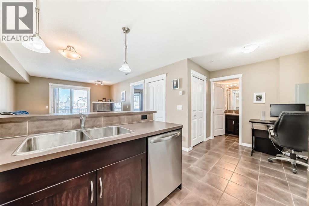 4216, 31 Country Village Manor Ne, Calgary, Alberta  T3K 0T3 - Photo 6 - A2288088