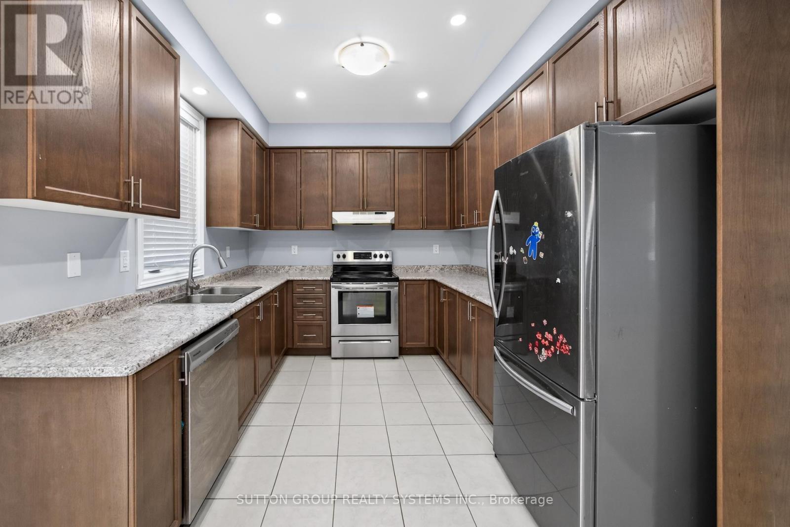 23 Oleary Road, Brampton, Ontario  L7A 4X1 - Photo 12 - W12808416