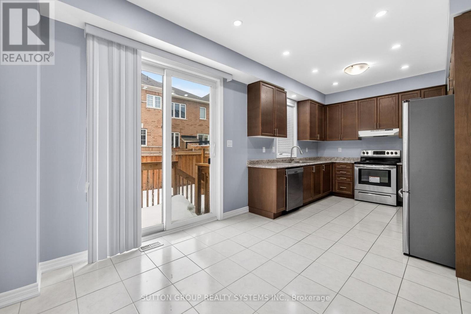 23 Oleary Road, Brampton, Ontario  L7A 4X1 - Photo 17 - W12808416