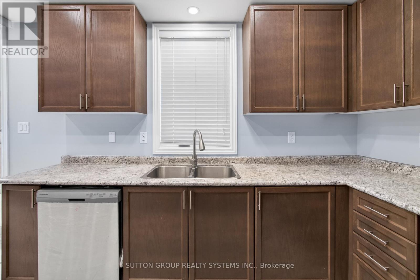 23 Oleary Road, Brampton, Ontario  L7A 4X1 - Photo 15 - W12808416