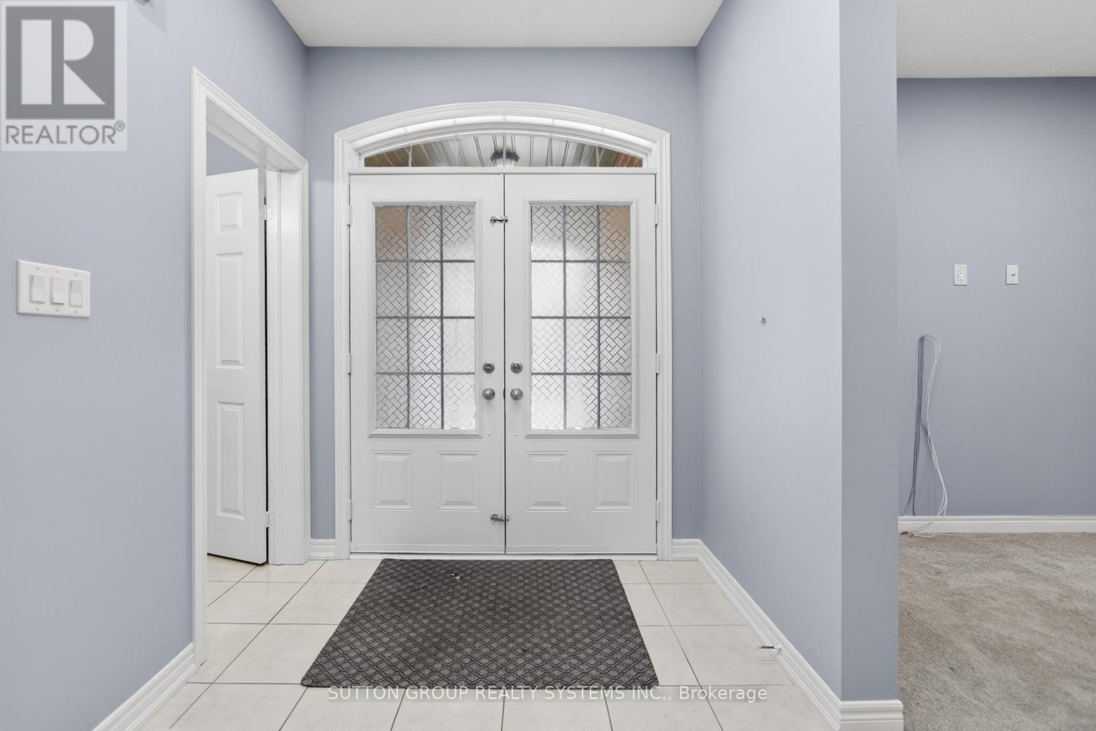 23 Oleary Road, Brampton, Ontario  L7A 4X1 - Photo 4 - W12808416