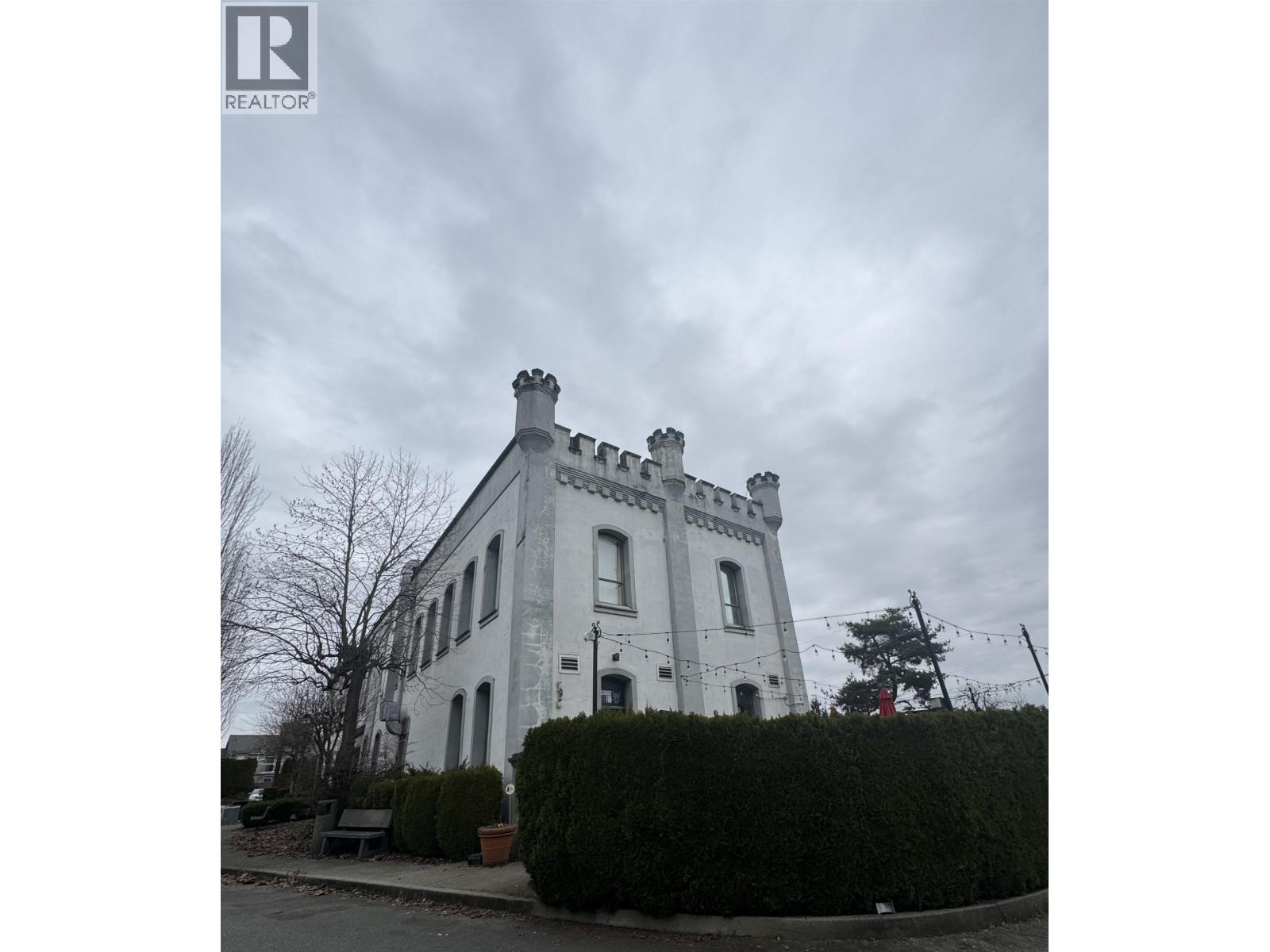 319 Governors Court, New Westminster, British Columbia  V3L 5S5 - Photo 18 - C8076372