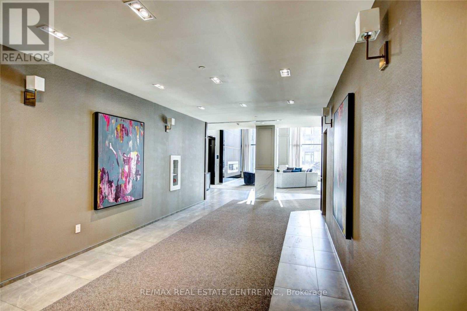 2003 - 4085 Parkside Village Drive, Mississauga, Ontario  L5R 0G8 - Photo 4 - W12810094