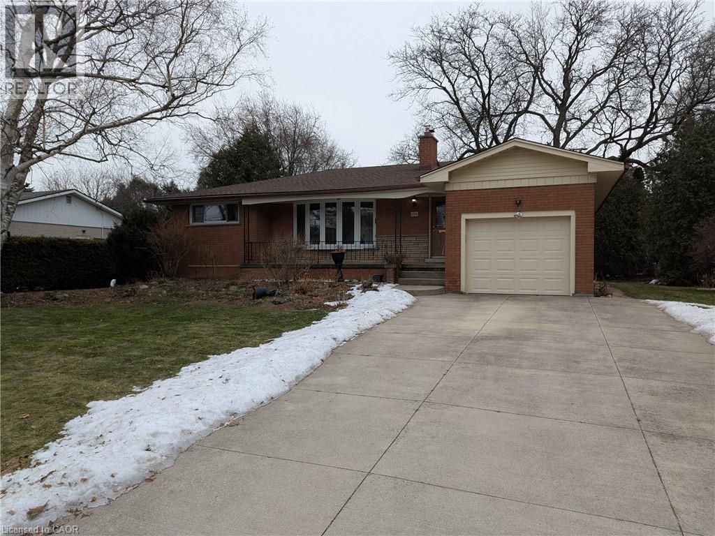 654 Hiawatha Boulevard, Ancaster, Ontario  L9G 3A5 - Photo 2 - 40797688