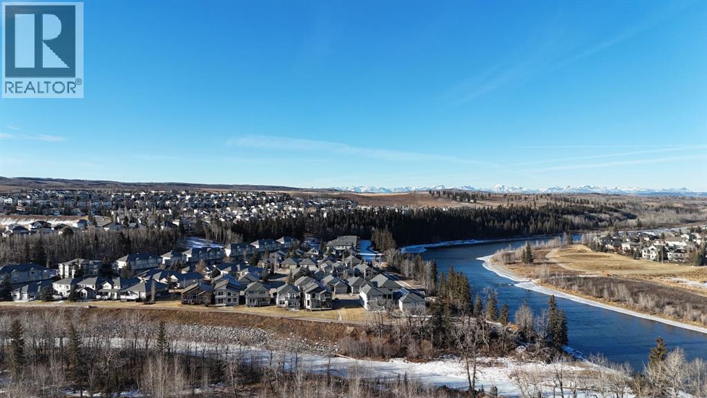 2r, 145 Crawford Drive, Cochrane, Alberta  T4C 2G7 - Photo 3 - A2278802