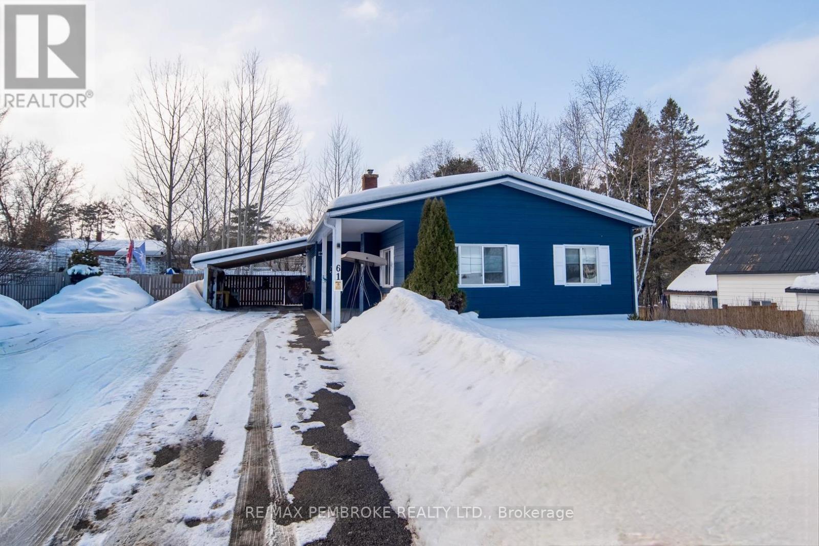 61 Doran Road, Petawawa, Ontario  K8H 1R3 - Photo 3 - X12810126